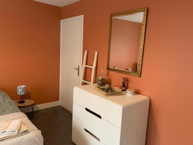 Chambre Independante Chez Particuliers Avec Salle De Bain Privative Anse Exterior photo